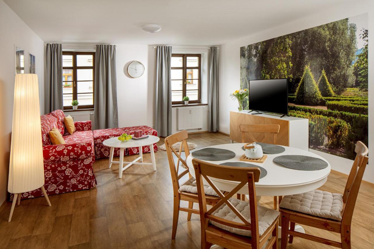 Apartmany Myslivna Ostrov  Extérieur photo