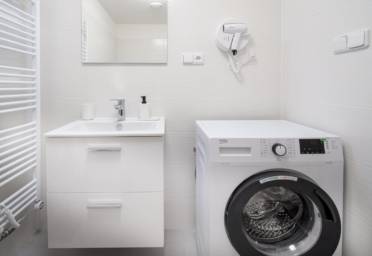 Apartmany Myslivna Ostrov  Extérieur photo