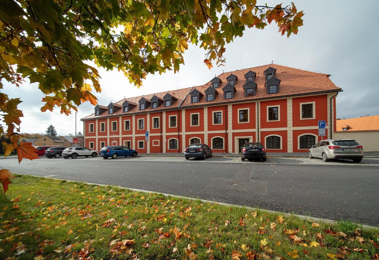 Apartmany Myslivna Ostrov  Extérieur photo